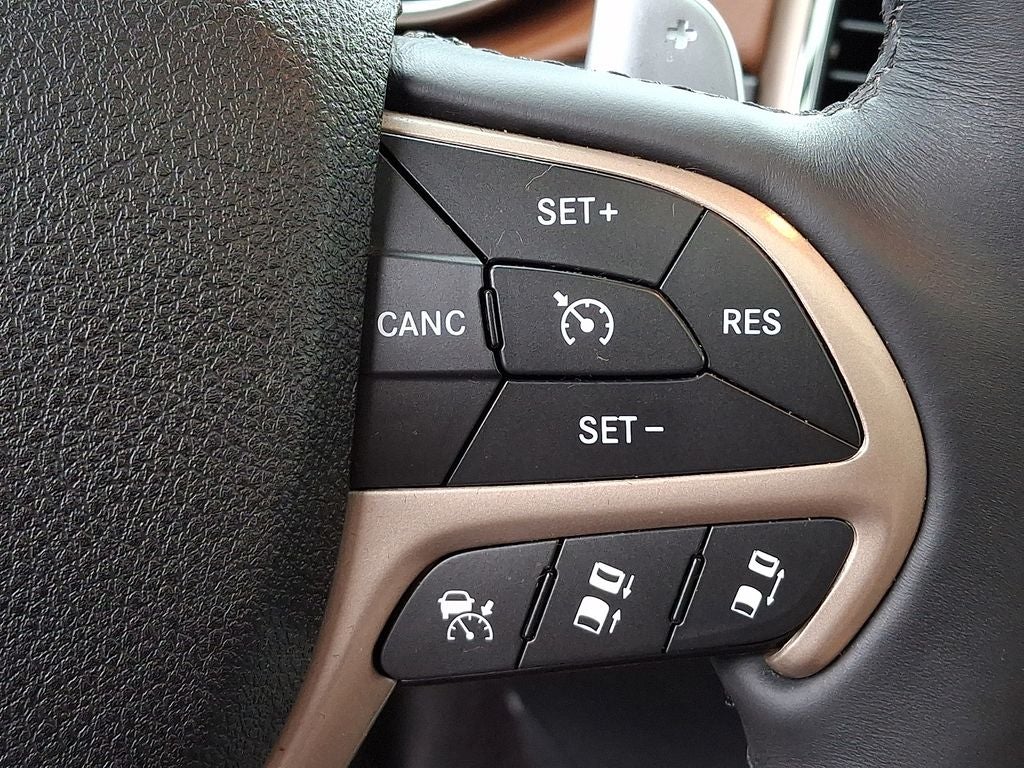 2016 Jeep Grand Cherokee Summit