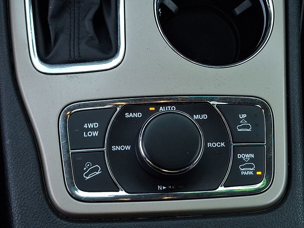 2016 Jeep Grand Cherokee Summit