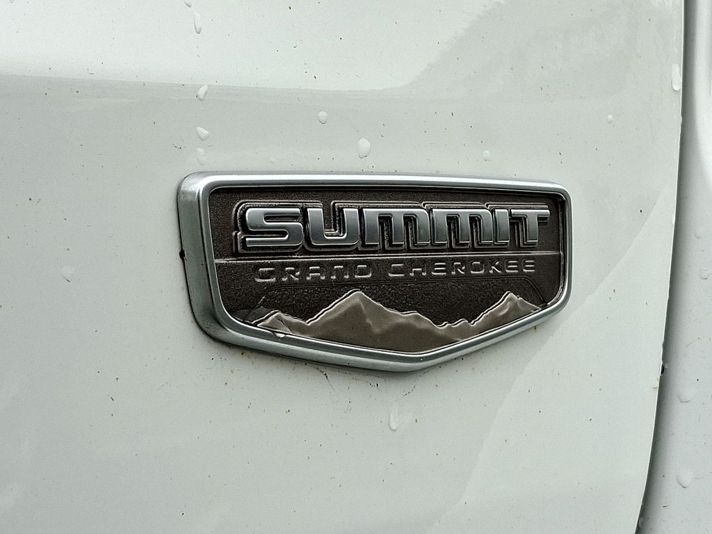 2016 Jeep Grand Cherokee Summit