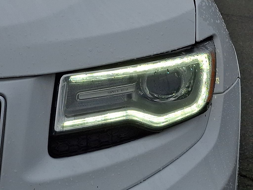 2016 Jeep Grand Cherokee Summit
