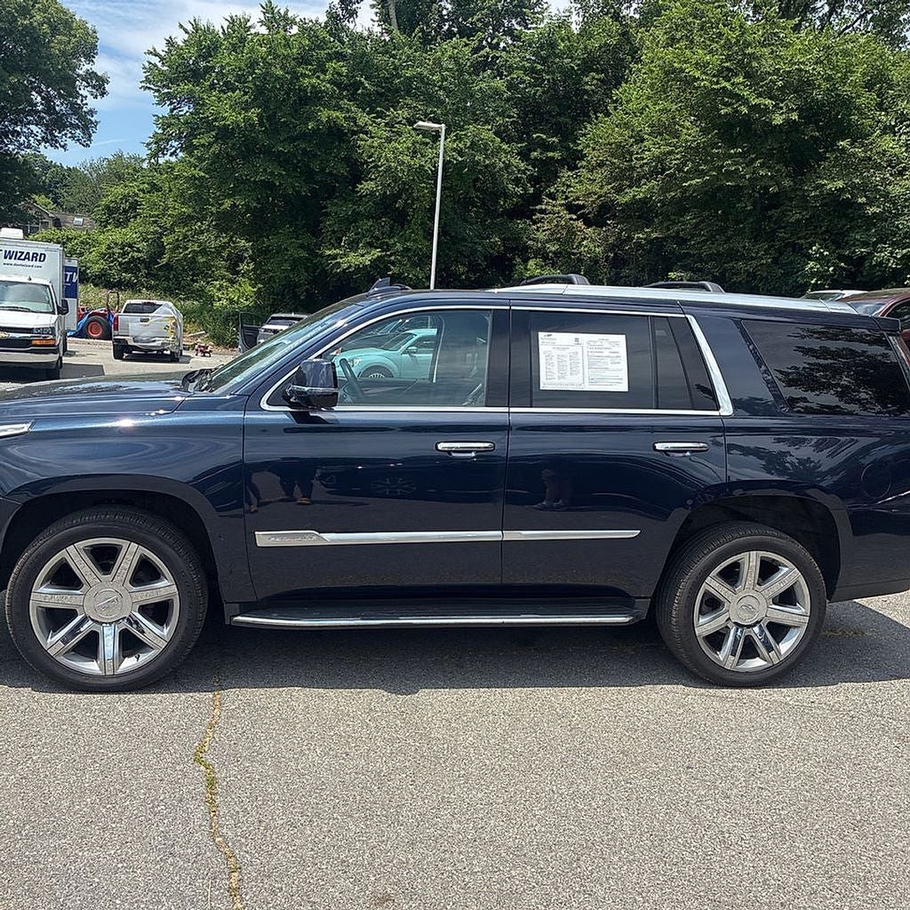 2019 Cadillac Escalade Luxury