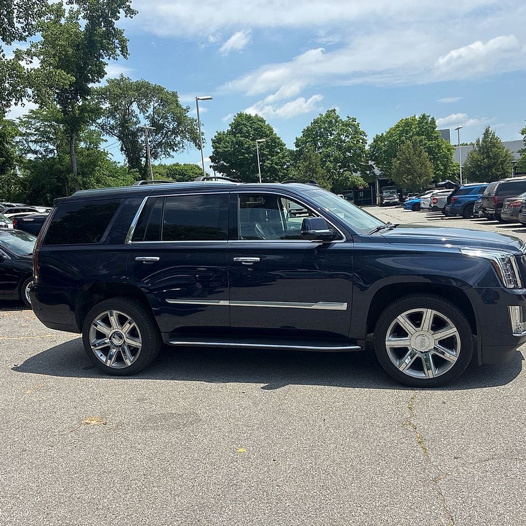 2019 Cadillac Escalade Luxury