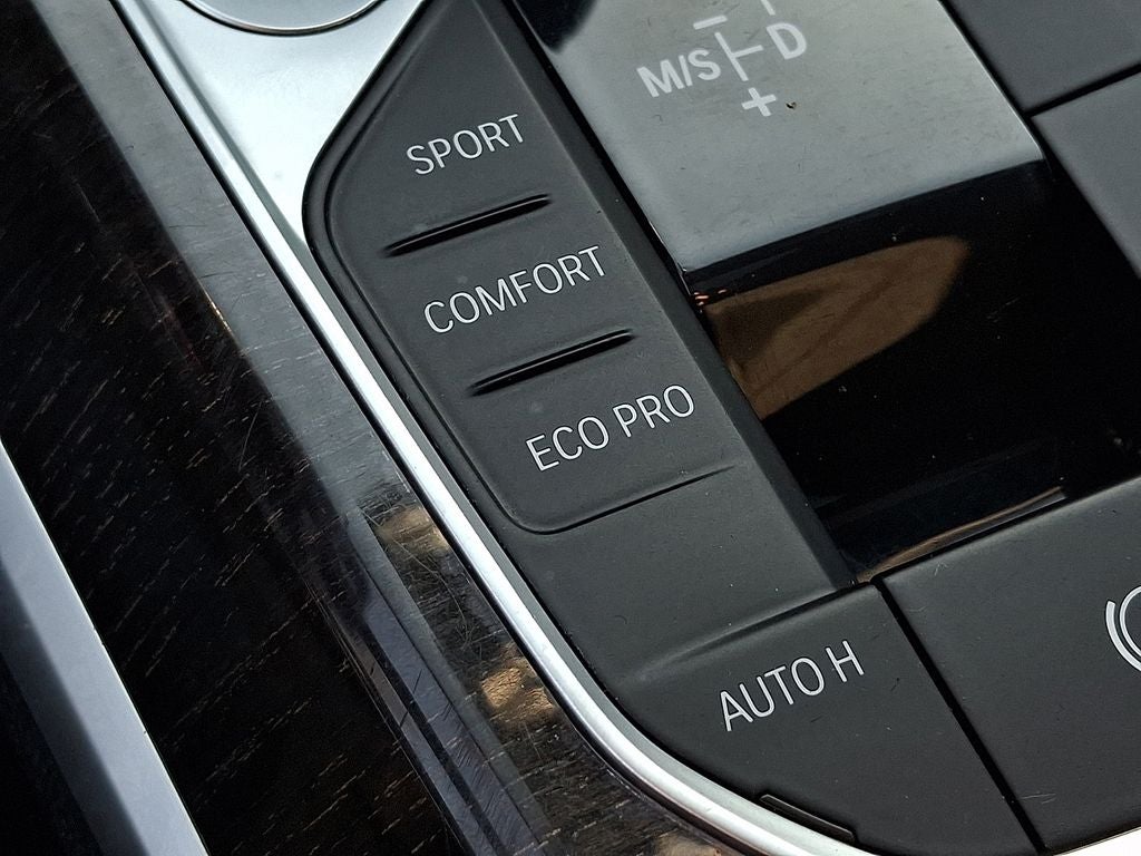 2021 BMW 3 Series 330i