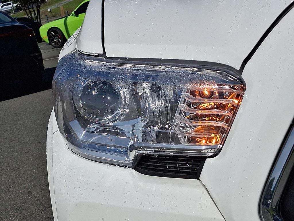 2020 Toyota Tacoma SR5 V6