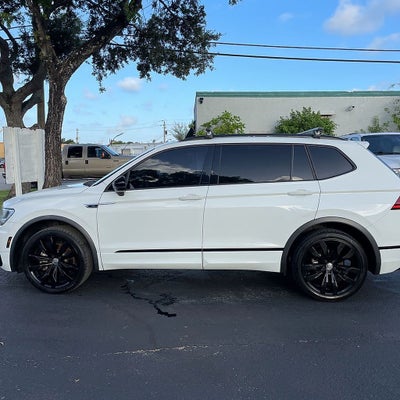 2021 Volkswagen Tiguan 2.0T SE R-Line Black
