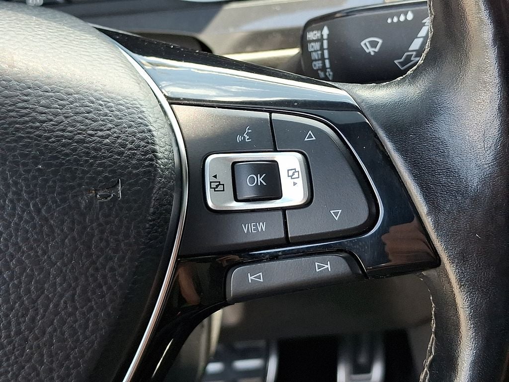 2021 Volkswagen Tiguan 2.0T SE R-Line Black