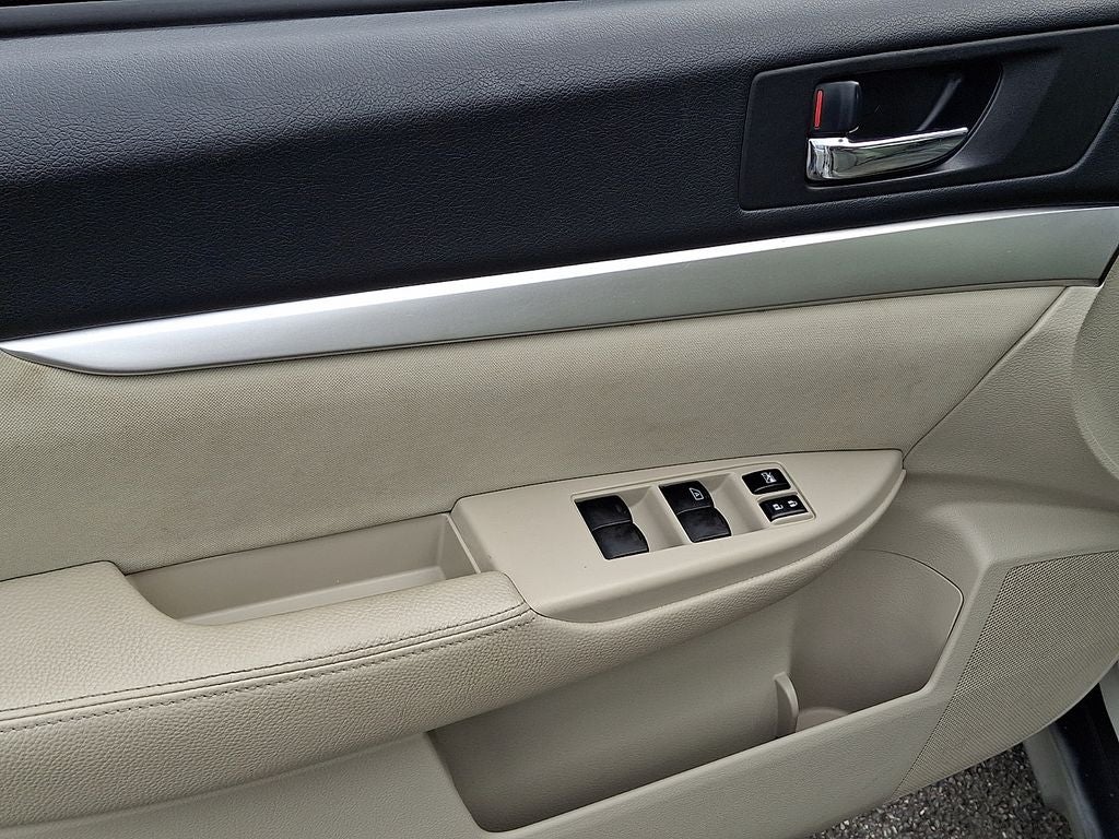 2010 Subaru Outback 2.5i Premium