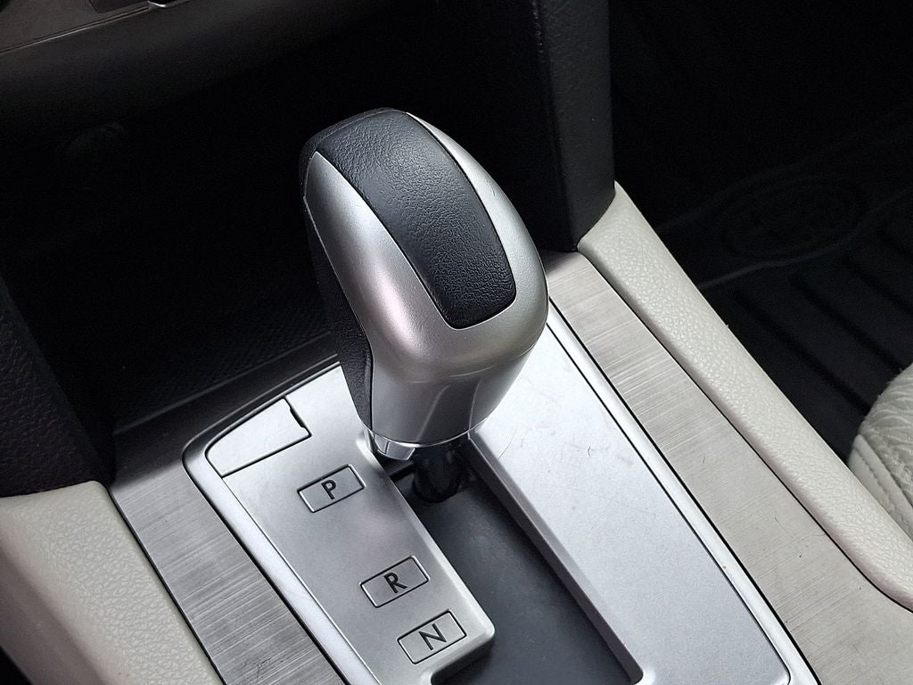 2010 Subaru Outback 2.5i Premium