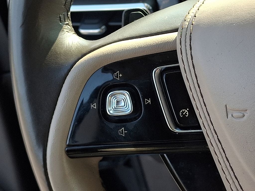 2022 Lincoln Aviator Standard