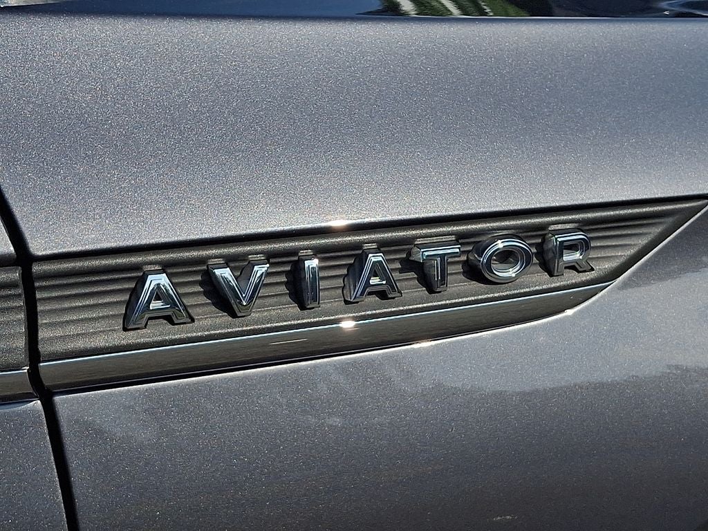 2022 Lincoln Aviator Standard