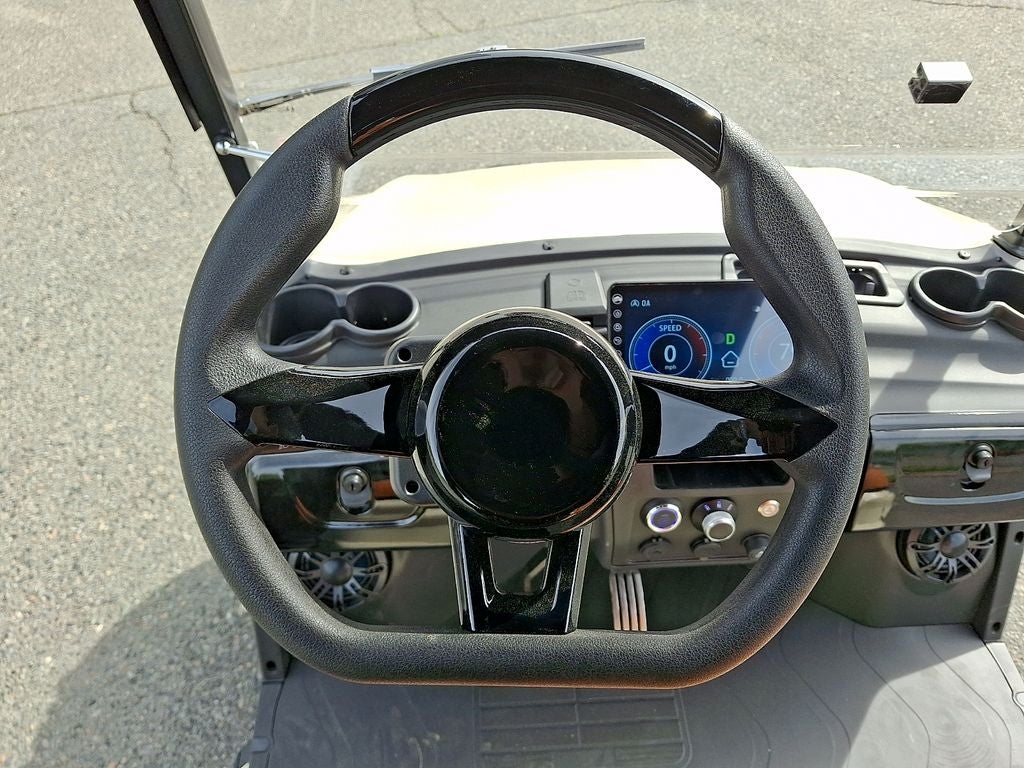 2026 Phantom PHANTOM 6P Base