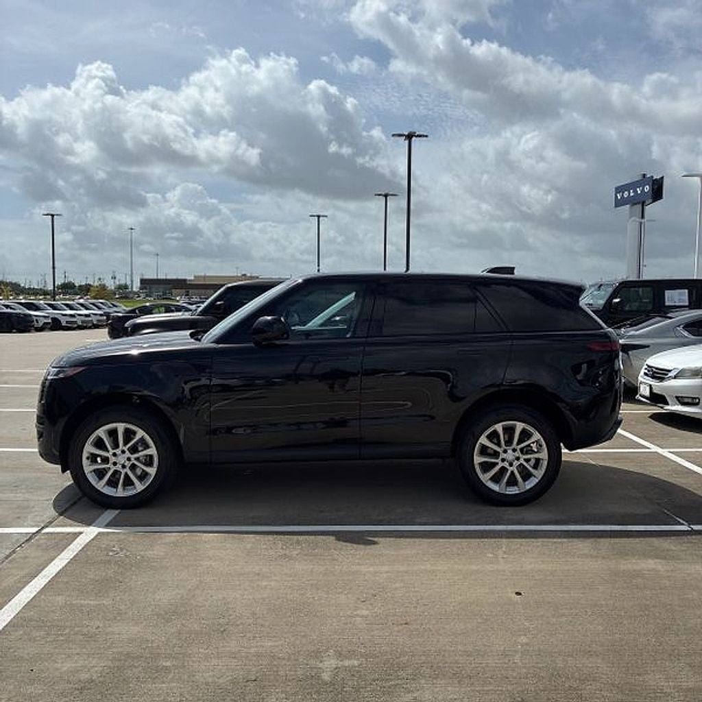 2025 Land Rover Range Rover Sport SE