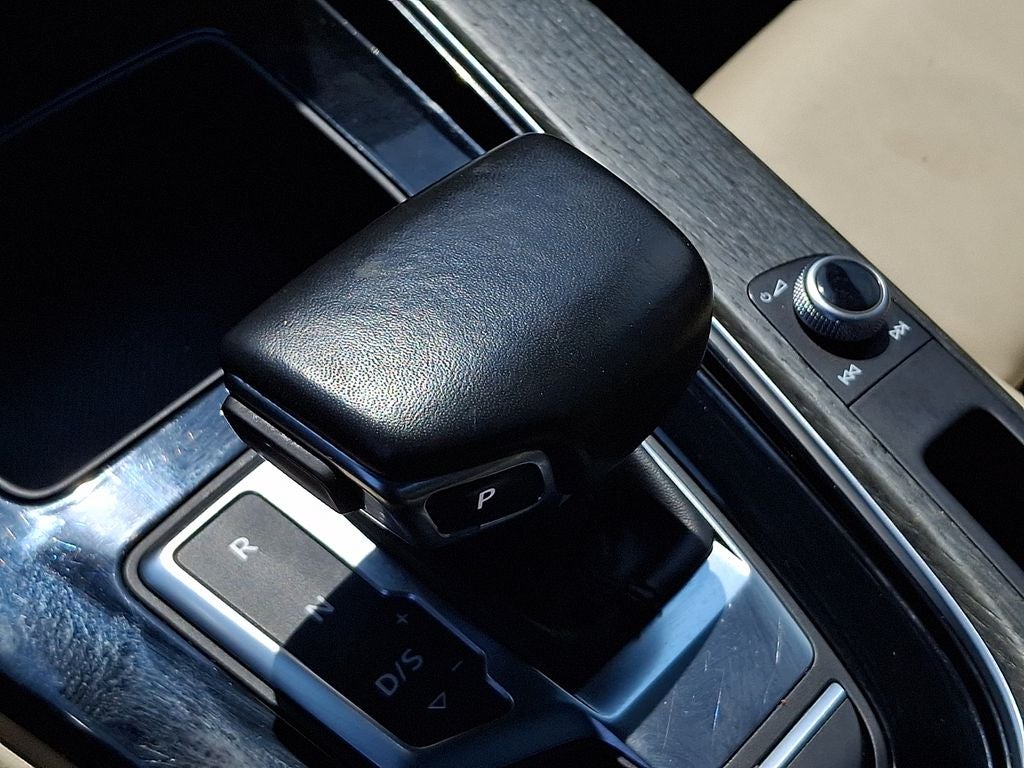 2022 Audi A4 45 S line Premium Plus quattro