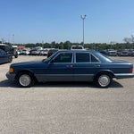 1990 Mercedes-Benz 300-Class 300 SE
