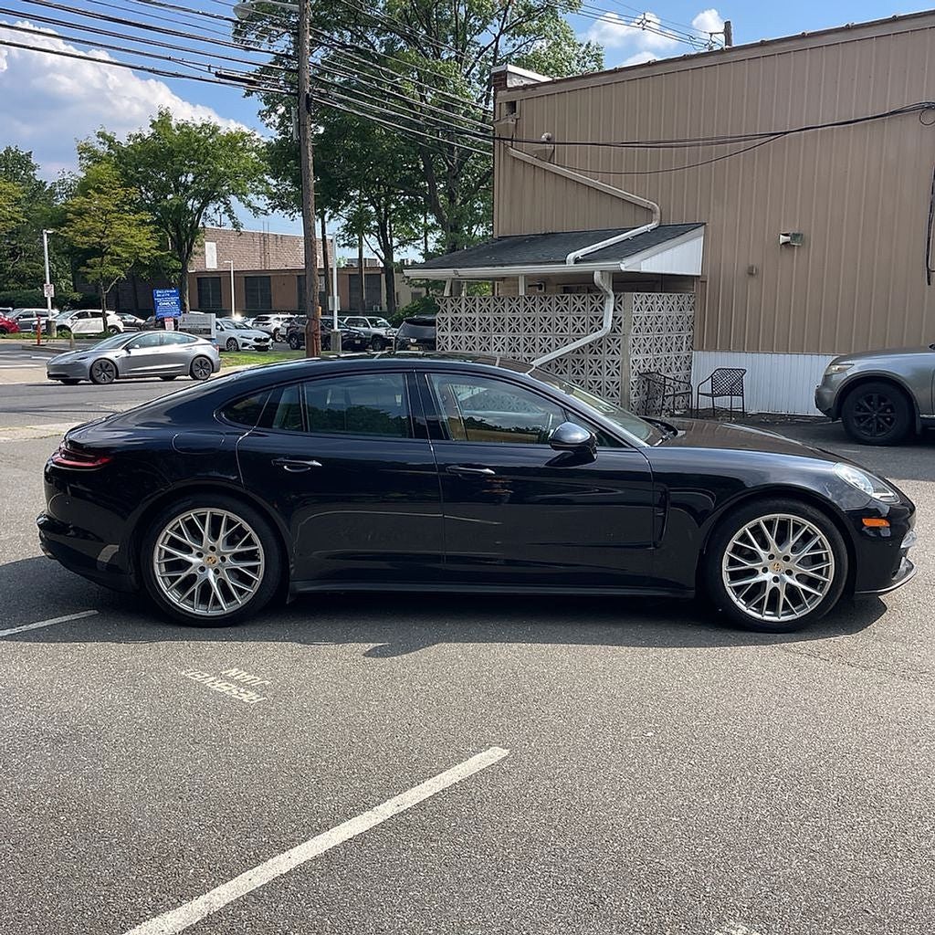 2017 Porsche Panamera 4S